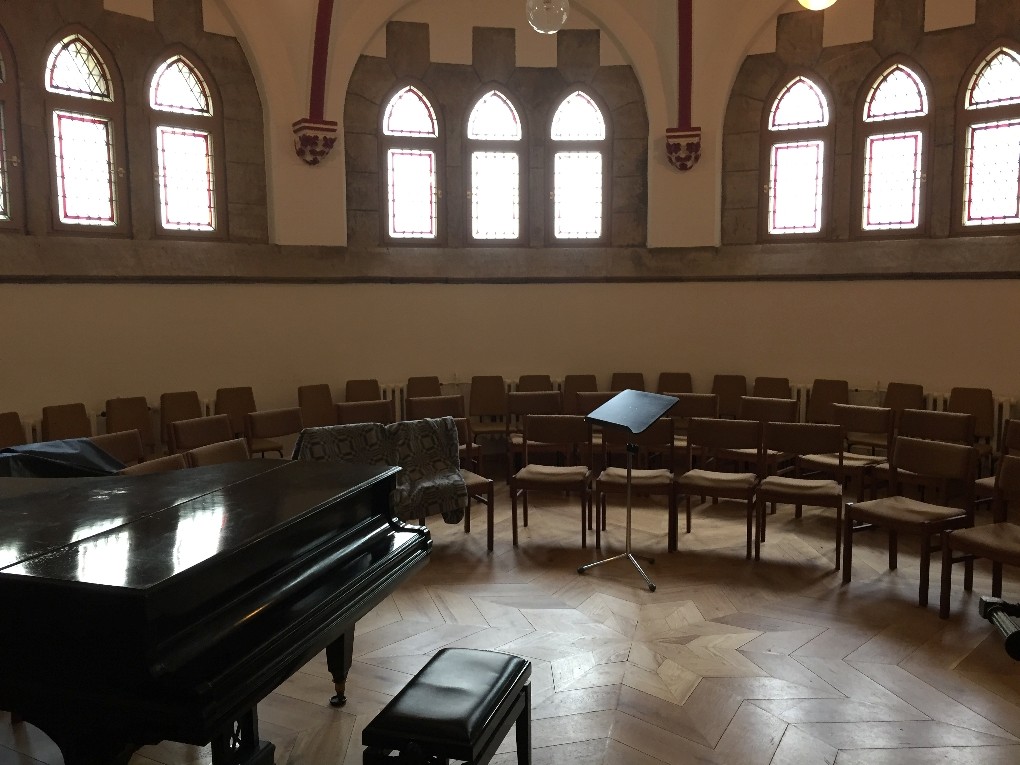 Bild 1 Chorkapelle mit Klavier, 60 m²