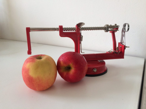 Vorschaubild Apfelschälmaschine
