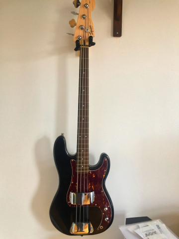 Vorschaubild Einsteigerset E-Bass Fender Squier plus Fender-Verstärker